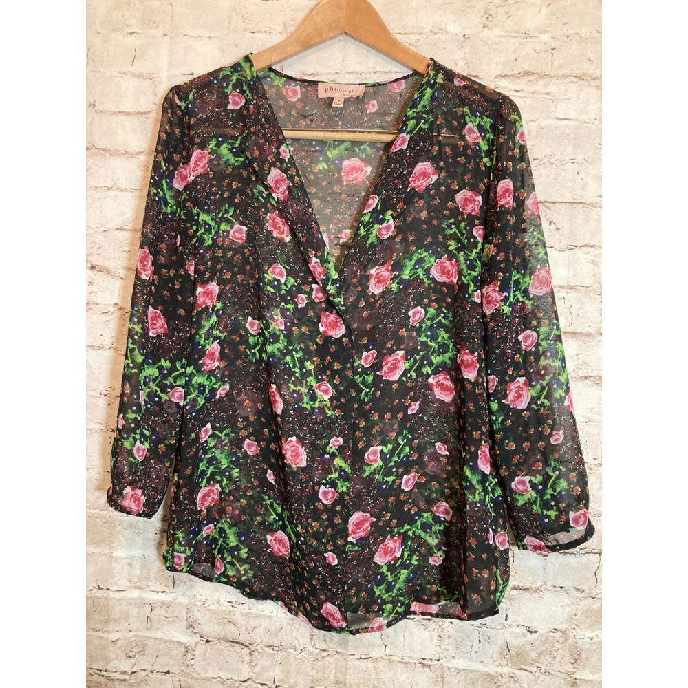 Philosophy Top Womens Medium Black Floral Flowy Semi Sheer V‎ Neck Long Sleeve
